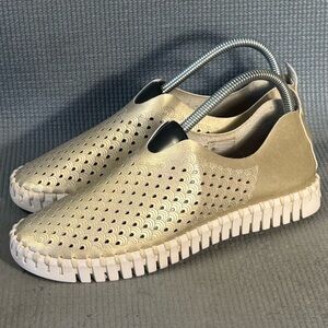 Ilse Jacobsen HORNBAEK Women's Tulip Flat Slip On Shoes Gold Sz 7.5 US 38 EU